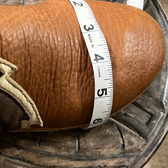 Bald Mountain Moccasins handmade one of a kind w Indian head nickel buttons - Picture 15 of 16